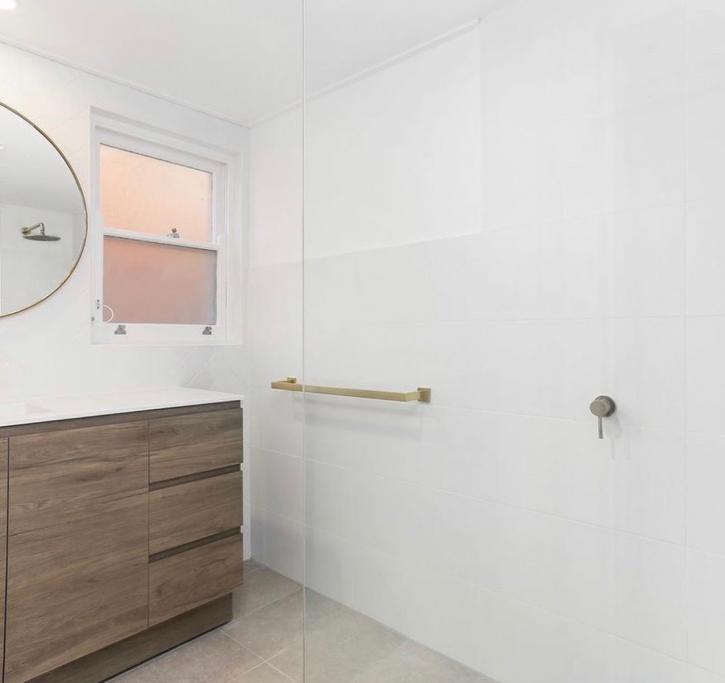 Image for Brooklyn Painter with ID of: 3737610