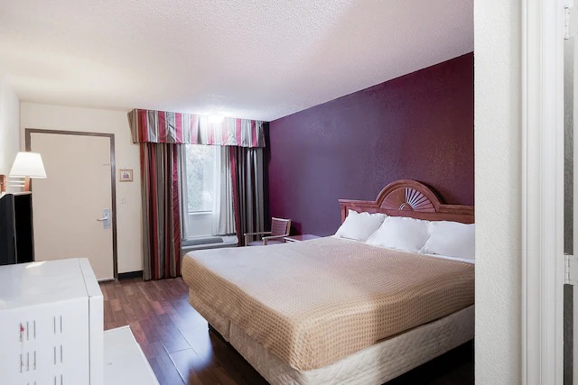 Image for OYO Hotel Manning SC with ID of: 3772379
