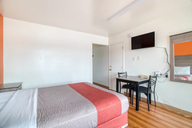 Image for OYO Hotel Kalama with ID of: 3777274