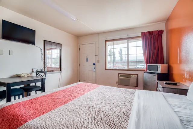 Image for OYO Hotel Kalama with ID of: 3777275