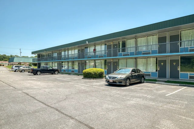 Image for OYO Hotel Battleboro with ID of: 3778253
