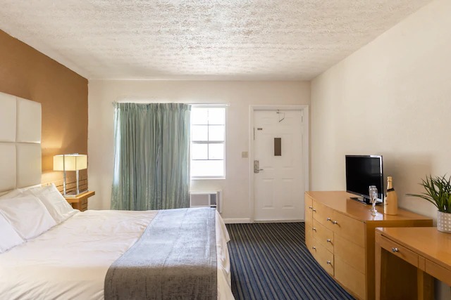 Image for OYO Hotel Pompano Beach with ID of: 3779210