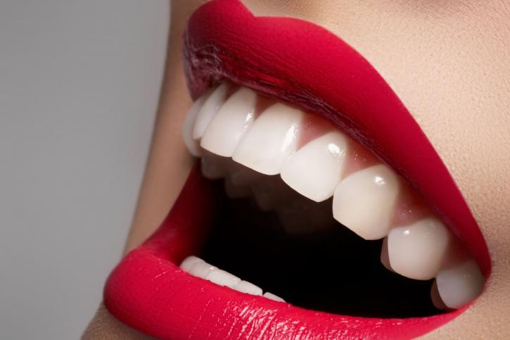 Image for 6 Steps to a Dazzling Smile with ID of: 3789781