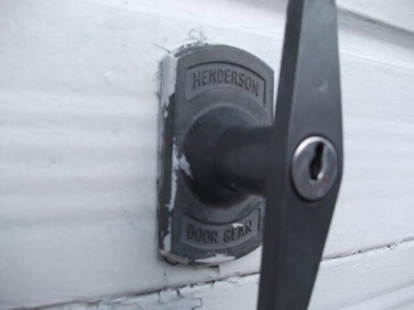 Image for Three Main Reasons to Hire a Garage Door Repair Professional with ID of: 3791463