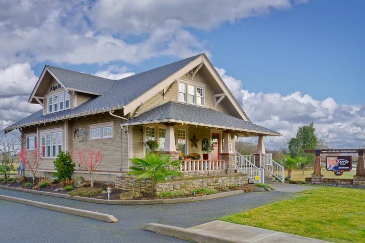 Image for Terrie Cox, RE/MAX Equity Group with ID of: 3797226