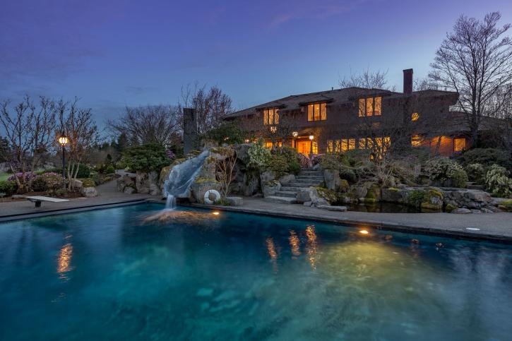 Image for Terrie Cox, RE/MAX Equity Group with ID of: 3797231