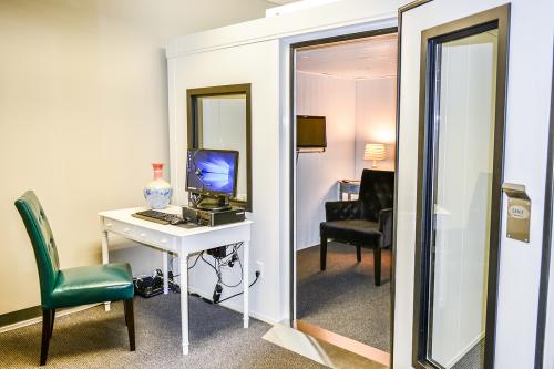 Image for Sound Relief Hearing Center with ID of: 3863926