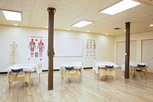 Image for Northwest Academy for the Healing Arts with ID of: 3866034