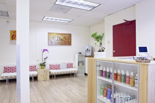 Image for Northwest Academy for the Healing Arts with ID of: 3866036