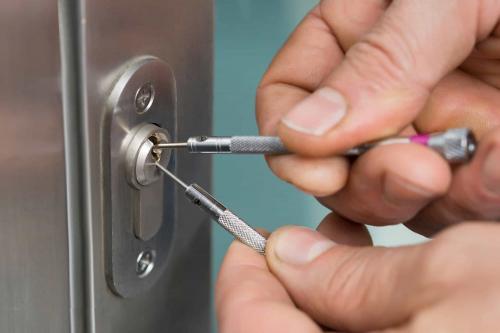 Image for DoorBusters Lock & Safe with ID of: 3895700