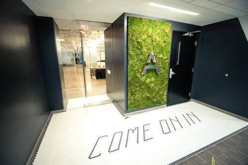 Image for Alley Powered by Verizon with ID of: 3906284