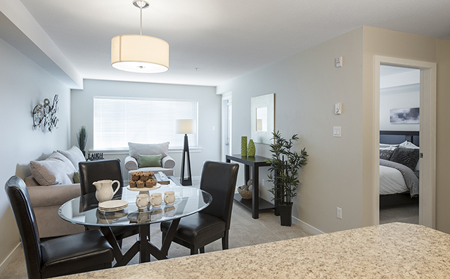 Image for The Crest Apartments with ID of: 3977754