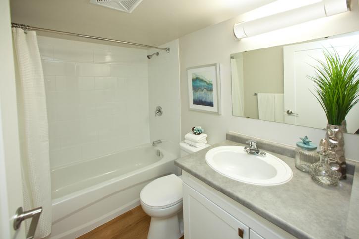 Image for Lord Simcoe Apartments with ID of: 3977821