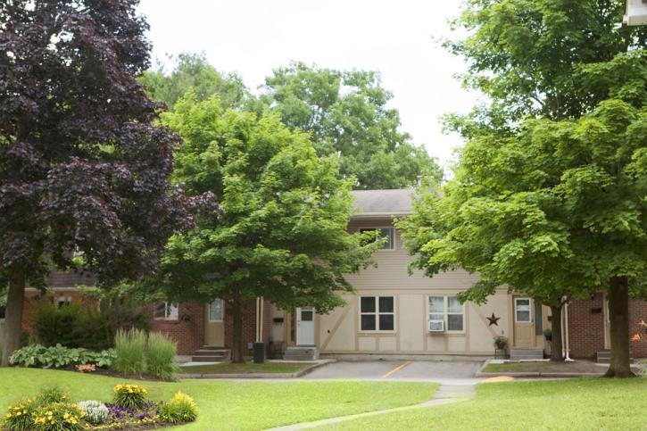 Image for Tamarack Woods Townhouses with ID of: 3979010