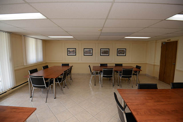 Image for Pickering Tower Apartments with ID of: 3979115
