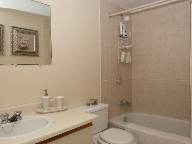 Image for Whitby Place with ID of: 3984432