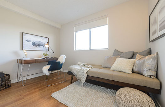 Image for Surrey Village with ID of: 3988134