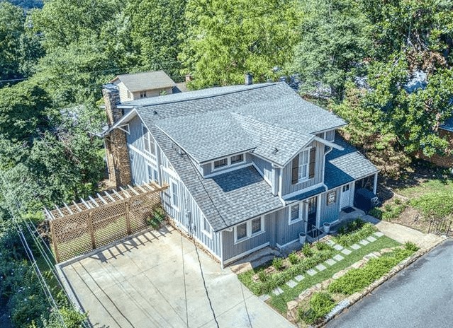 Image for Lakeshore Realty with ID of: 3989018
