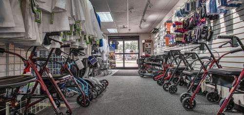 Image for Medical supply store with ID of: 3998037