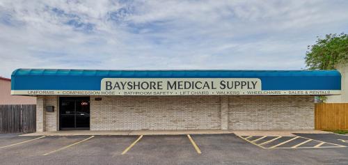 Image for Medical supply store with ID of: 3998043