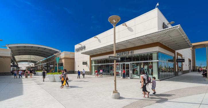Image for Outlet Collection at Niagara with ID of: 4083562