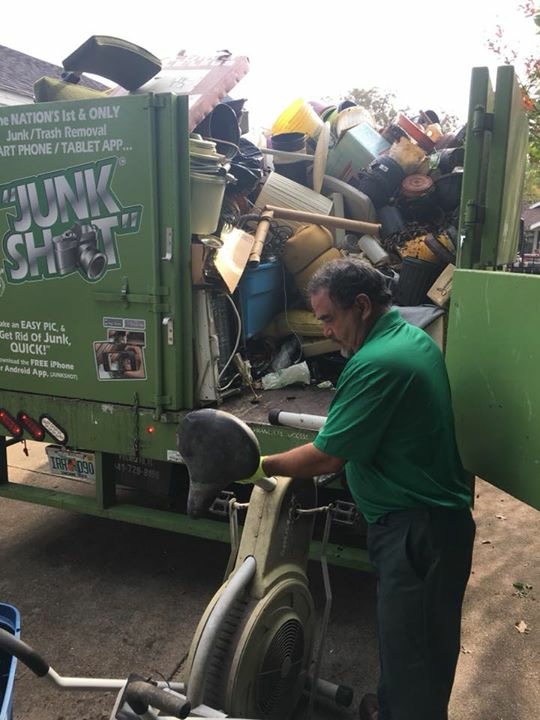 Image for Junk Shot Junk Removal with ID of: 4107529