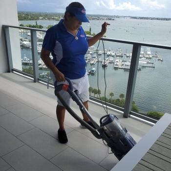 Image for HouseMaids with ID of: 4209562