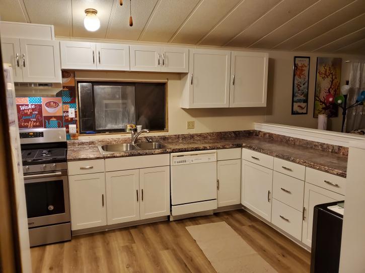 Image for CB Mobile Home Specialists LLC with ID of: 4325405
