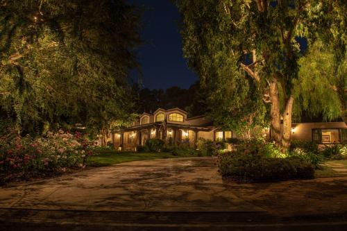 Image for California Outdoor Lighting with ID of: 4365400