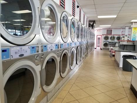 Image for Super Suds Laundromat & Wash and Fold with ID of: 4381028