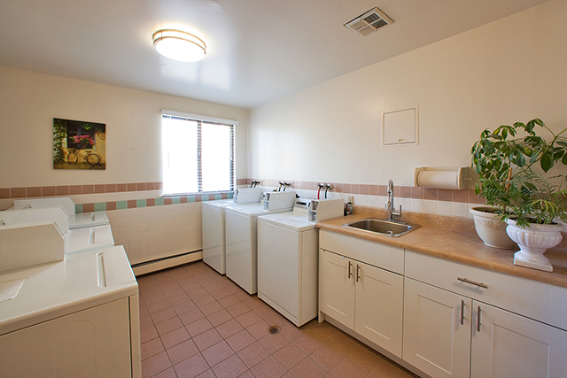 Image for Mountain View Apartments with ID of: 4381081