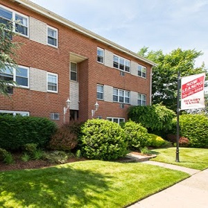 Image for Hickory Manor with ID of: 4526829