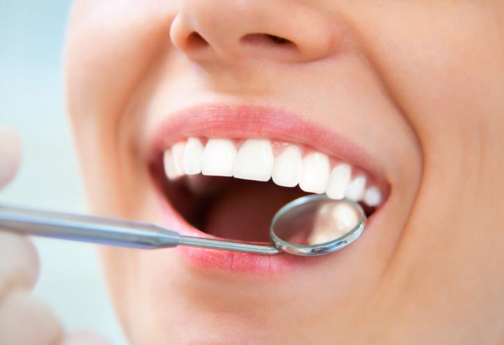 Image for 4 Ways to Prevent Your Teeth From Aging with ID of: 4544962