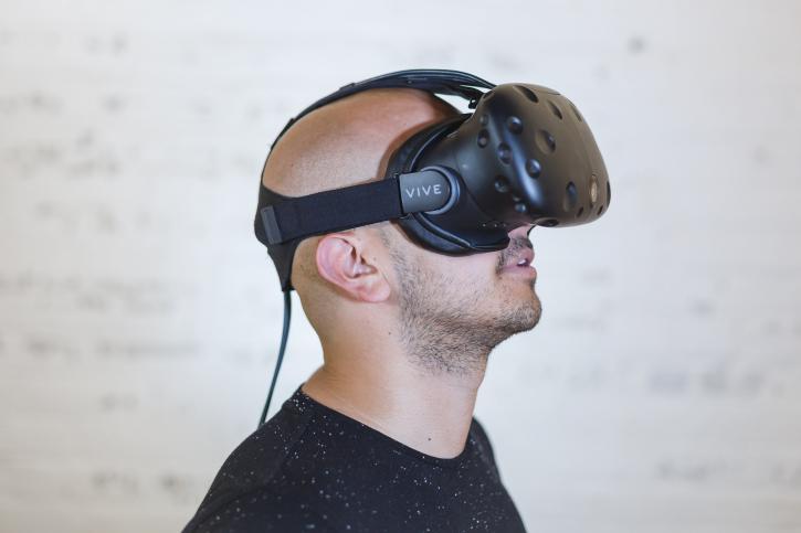 Image for Virtual Reality Software Market Overview, Growth And Forecasts 2025 with ID of: 4675207