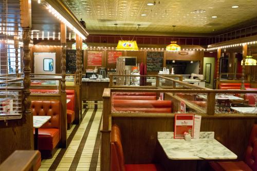 Image for Sullivan's Eatery & Creamery with ID of: 4676833