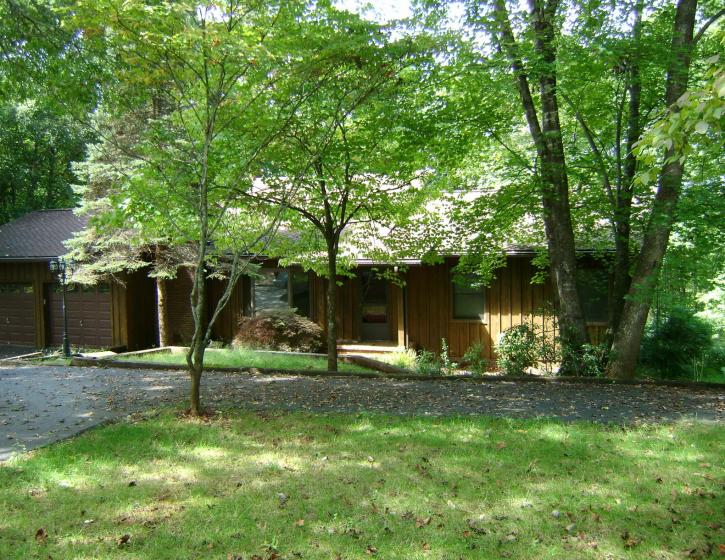Image for Franklin NC Real Estate - 206 Oak Forest Lane with ID of: 470269