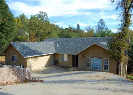 Image for Elegant home-open living space,large deck w/retractable a... with ID of: 490354