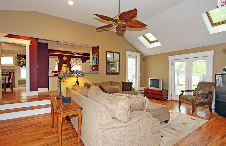 Image for A Spectacular Location! with ID of: 496437
