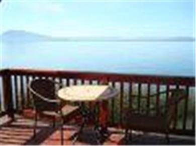 Image for Nice, Clear Lake Vacation Rental Beautiful New Lakefront Home with ID of: 503125