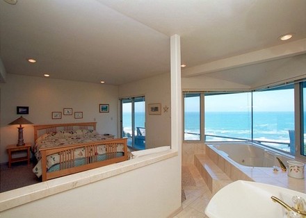Image for /*/The master bedroom with a magnificent view with ID of: 508370