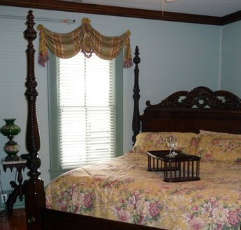 Image for Victorian Bed and Breakfast mansion with ID of: 514698
