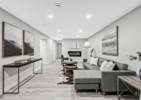 Image for Edit Home Staging with ID of: 5831386