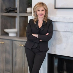 Image for Bobbie Schmitt with ID of: 5885806