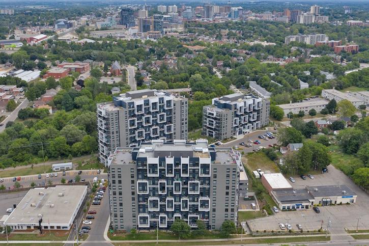 Image for Trio On Belmont-A with ID of: 4412534