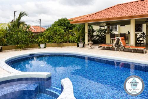 Image for Crystal Rain Pool Services with ID of: 4419902