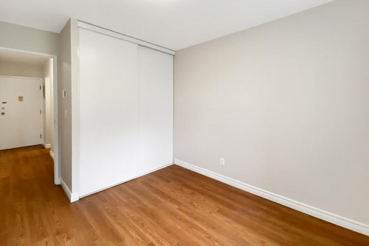 Image for Pembridge Square Apartments with ID of: 4471332