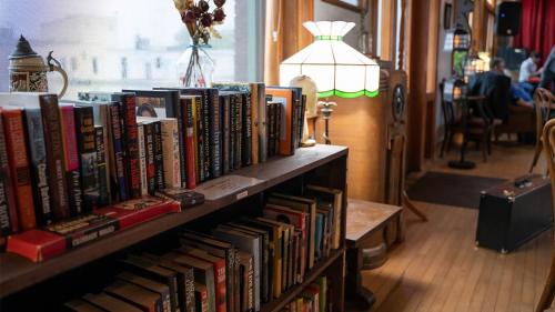Image for Books n Brewz Pizzeria with ID of: 4480779