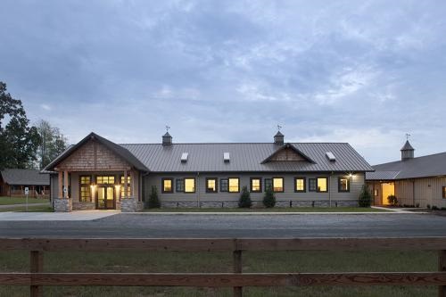 Image for Tryon Equine Hospital with ID of: 4507789