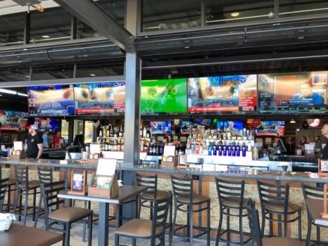 Image for Cold Beers & Cheeseburgers with ID of: 4509521