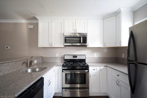 Image for Cambridge Manor with ID of: 4527905